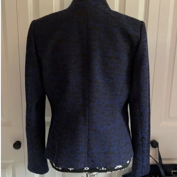 Open front Jacket - Picture 2 of 12